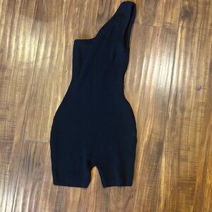 Elegant Black One-Shoulder Jumpsuit